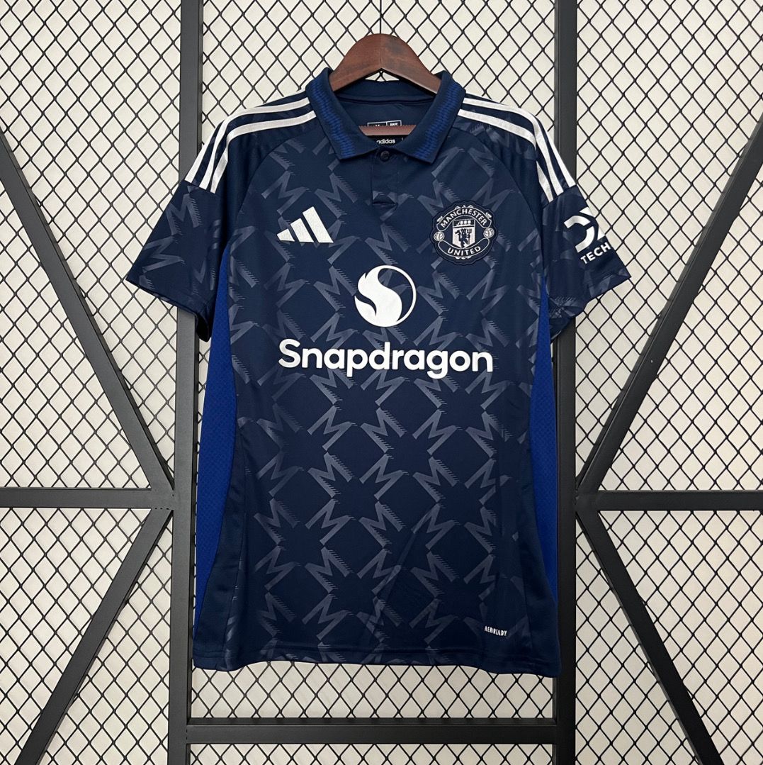 Manchester United 2024/2025 away kit