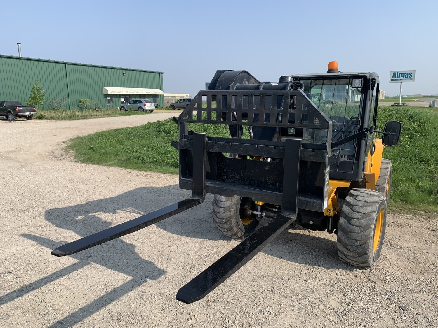 48" Heavy Duty Pallet Forks (4000lbs)