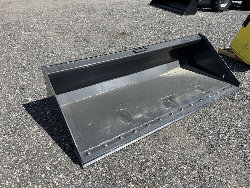 48" Long Bottom Bucket w/ Optional Teeth