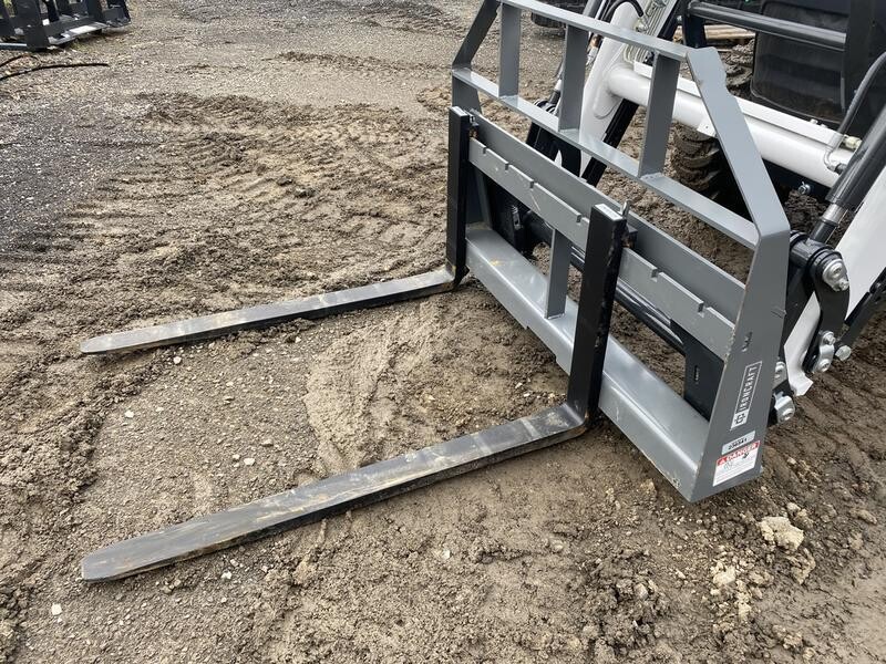 36" Sub-Compact Pallet Forks(1000lbs.)