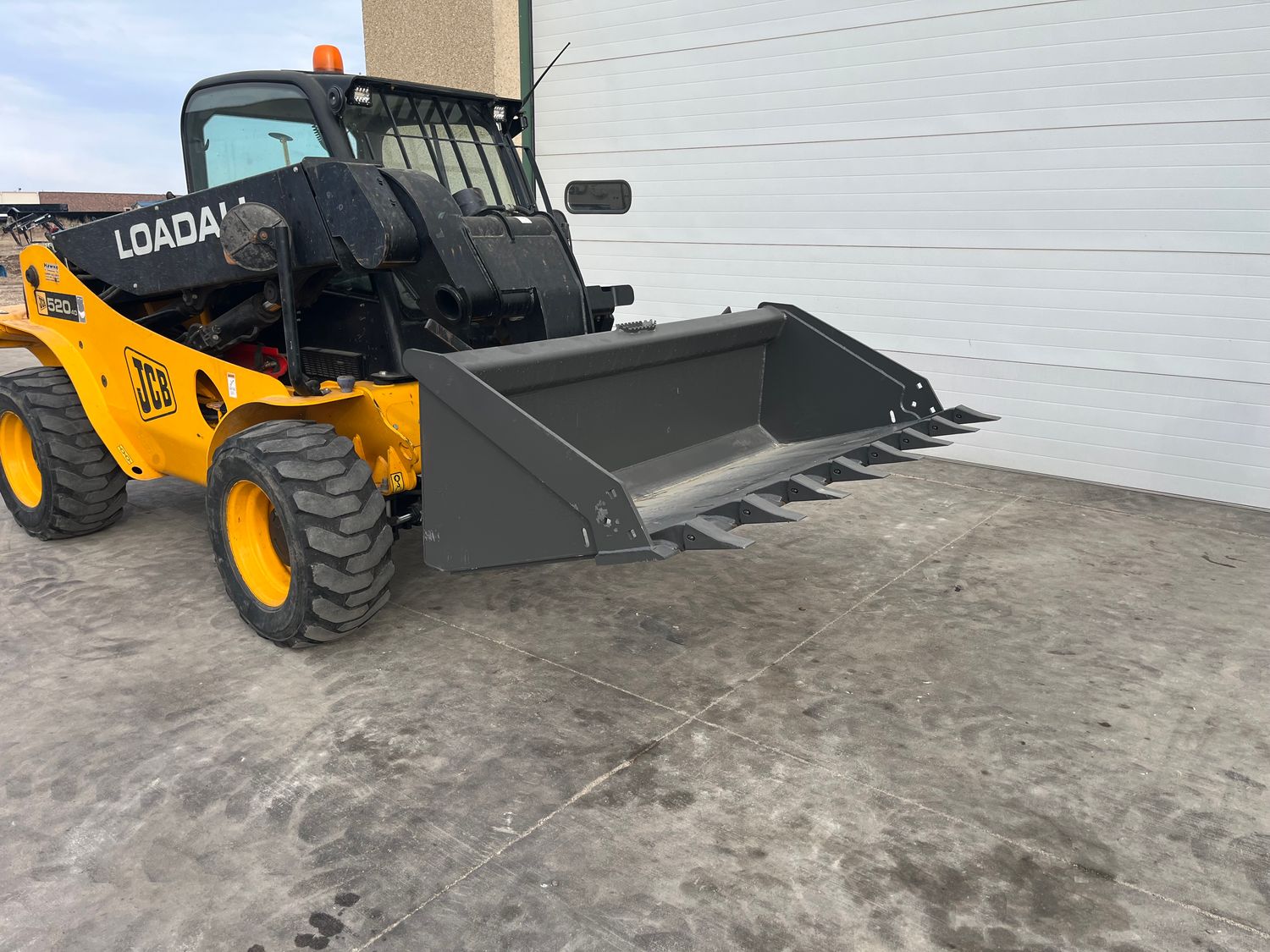 72" X-Treme Track Loader Bucket w/ Optional Teeth