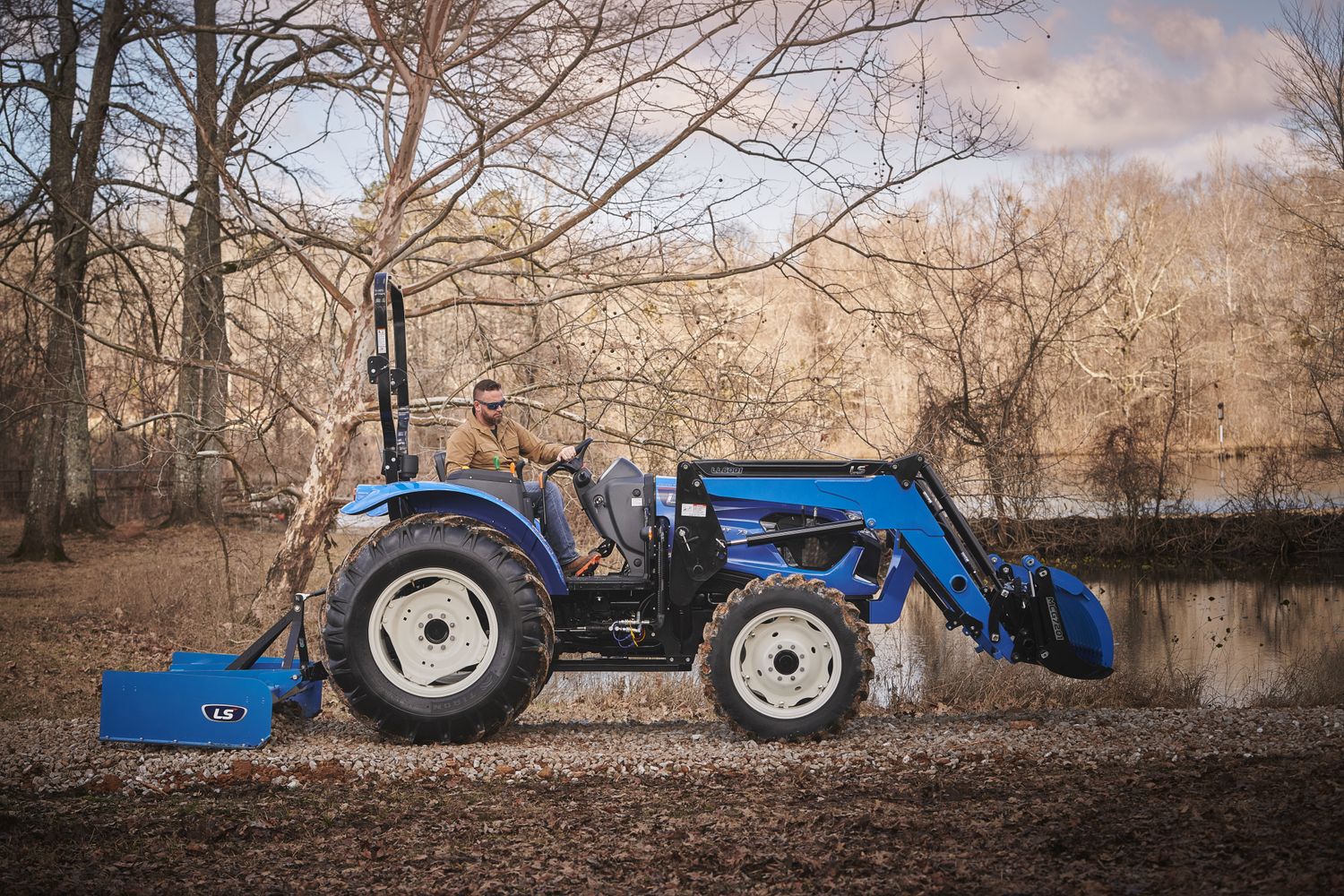 MT473 - 73HP Synchro Shuttle