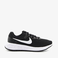Nike Revolution Black/White