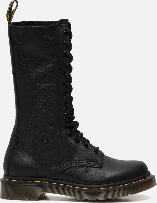 dr Martens 1B99 Black