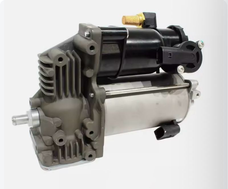 Land Rover L494, L405, L462, L560, L663 Compressor (2016-2025) LR095838