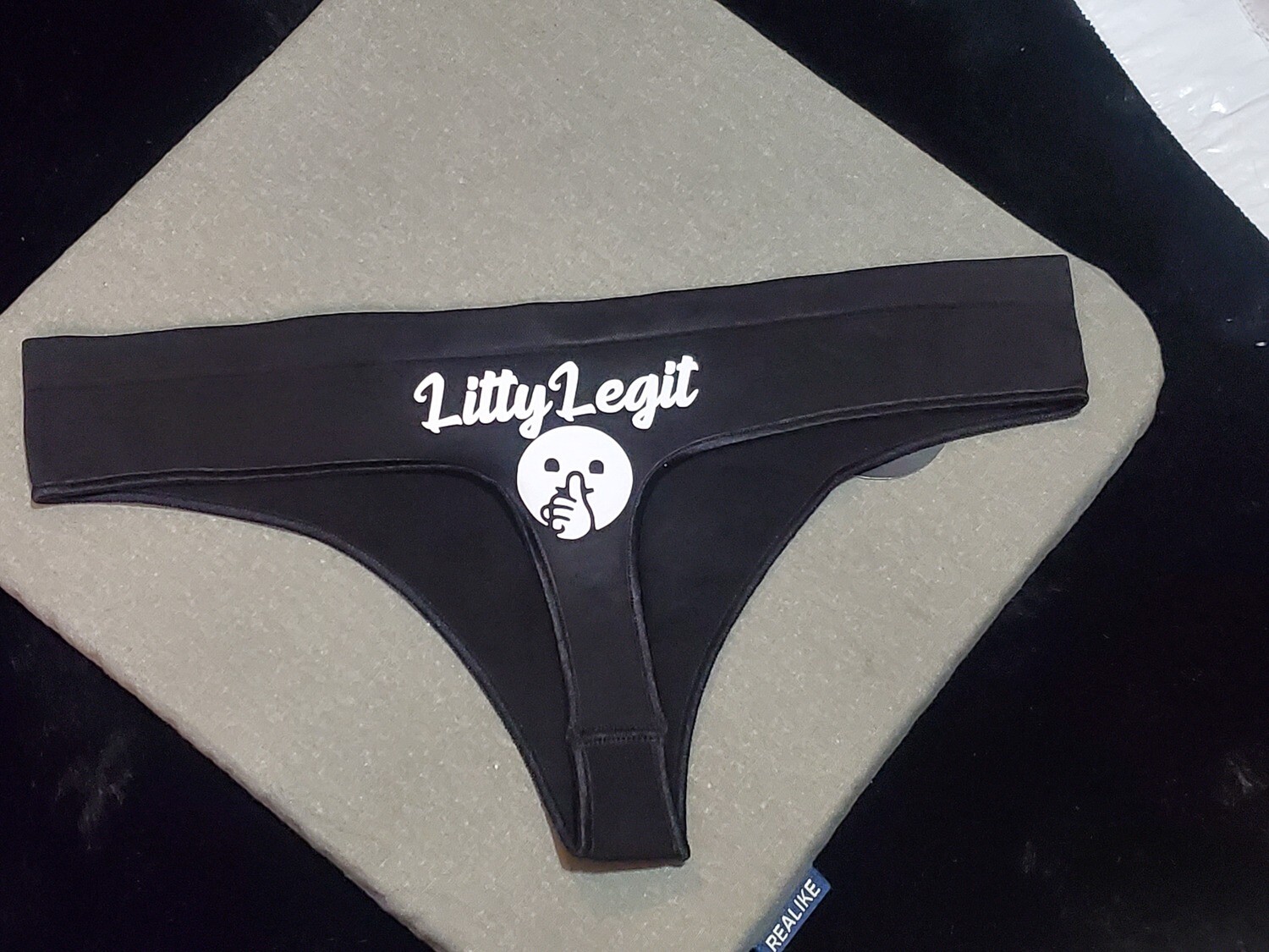 LITTYLEGIT THONGS