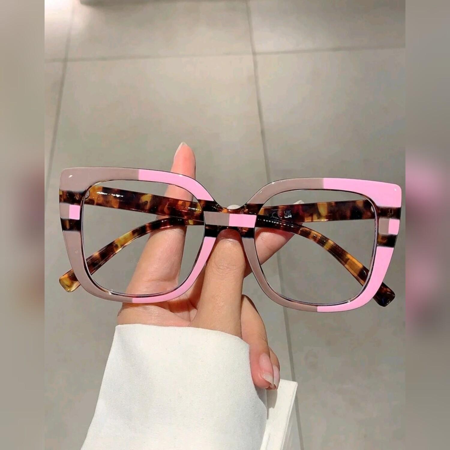 THREE COLOR CAT EYE