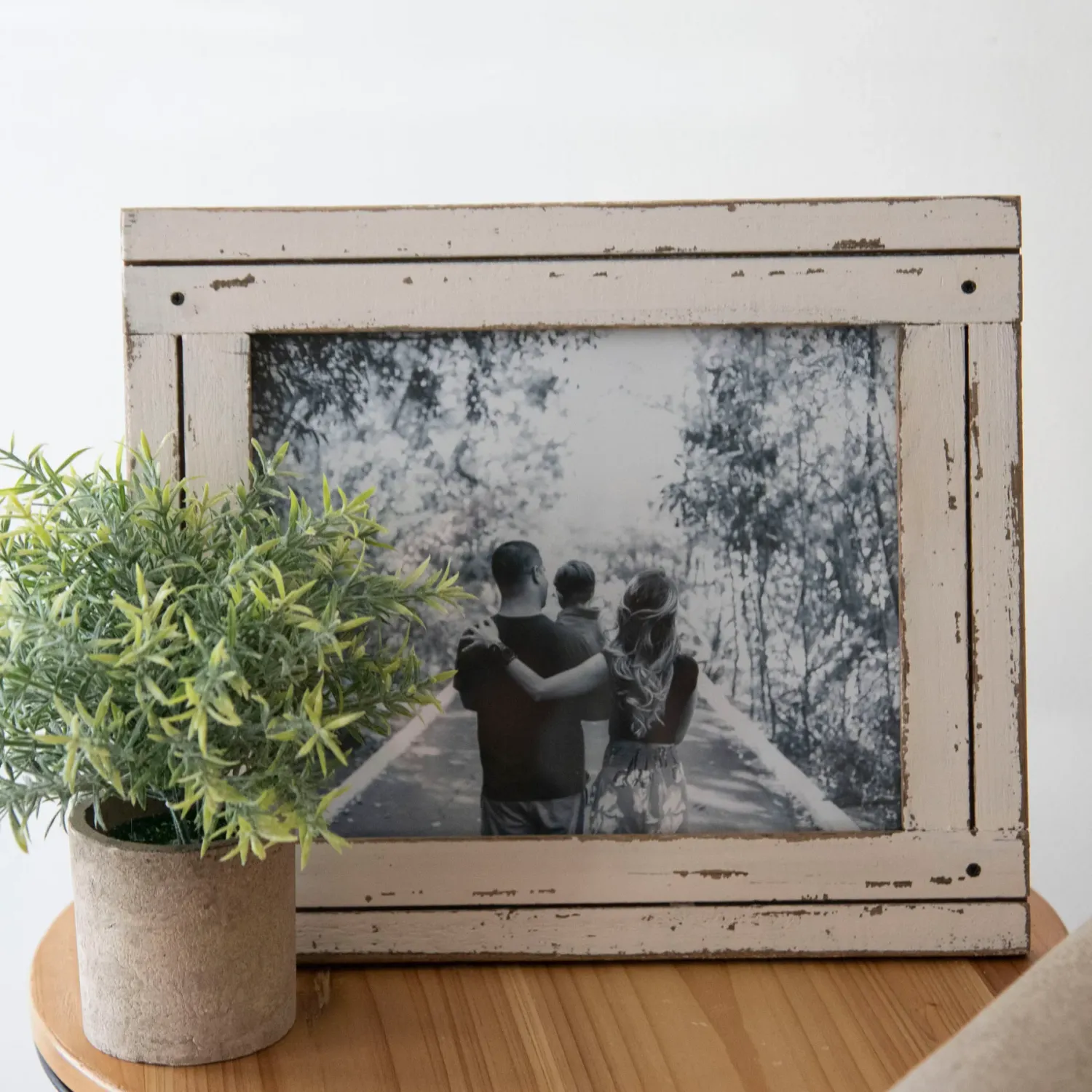 8X10 Heartland Photo Frame White