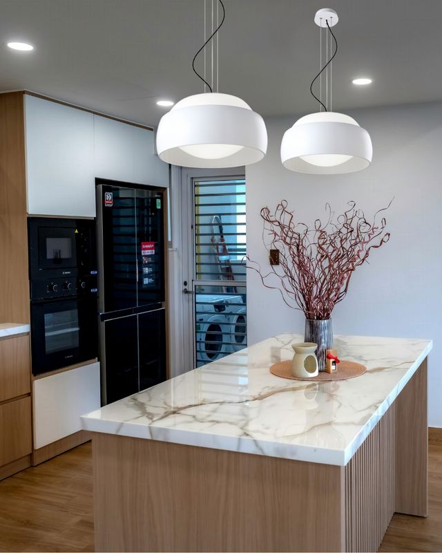 Contemporary Balloons 1 Light Ceiling Pendant White with Opal Glass Diffuser