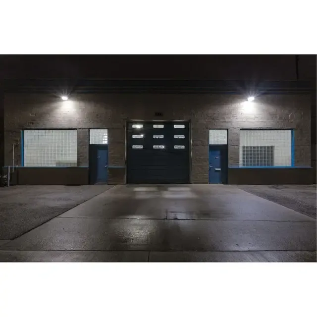 24W LED 5000K Area Light with Photocell 120-277v Black