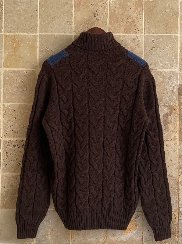 Pull col roulé tricolore (Bleu, Marine, Marron)