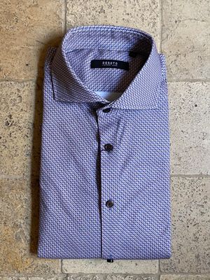 Chemise ajustée à motif en jersey.