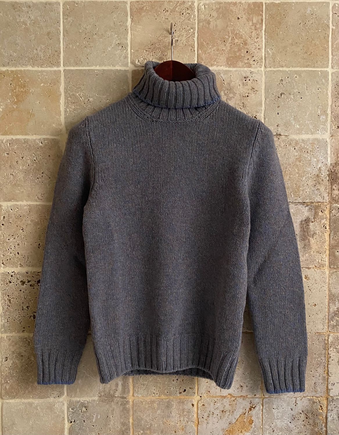 Pull col roulé mouliné
