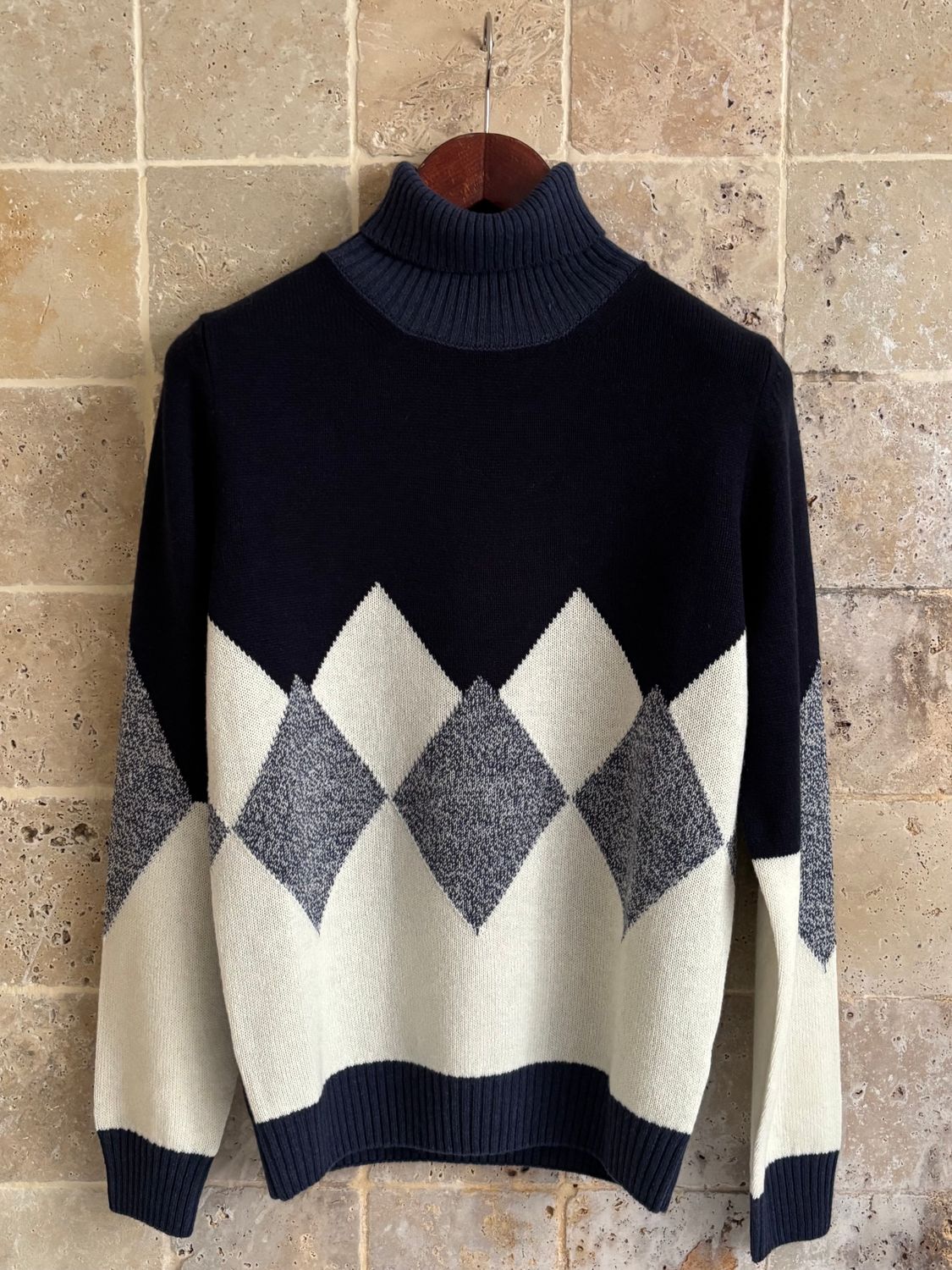 Pull col roulé tricolore