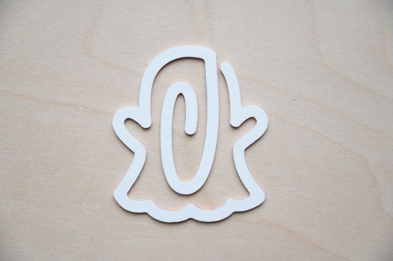 Acrylic GHOST WAVY BOTTUM  paper clip