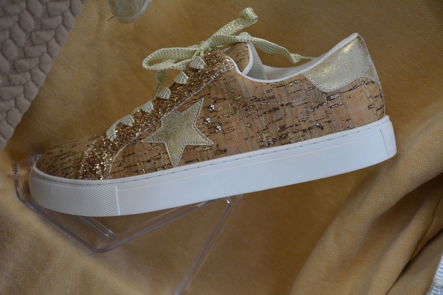 Supernova Cork Sneakers