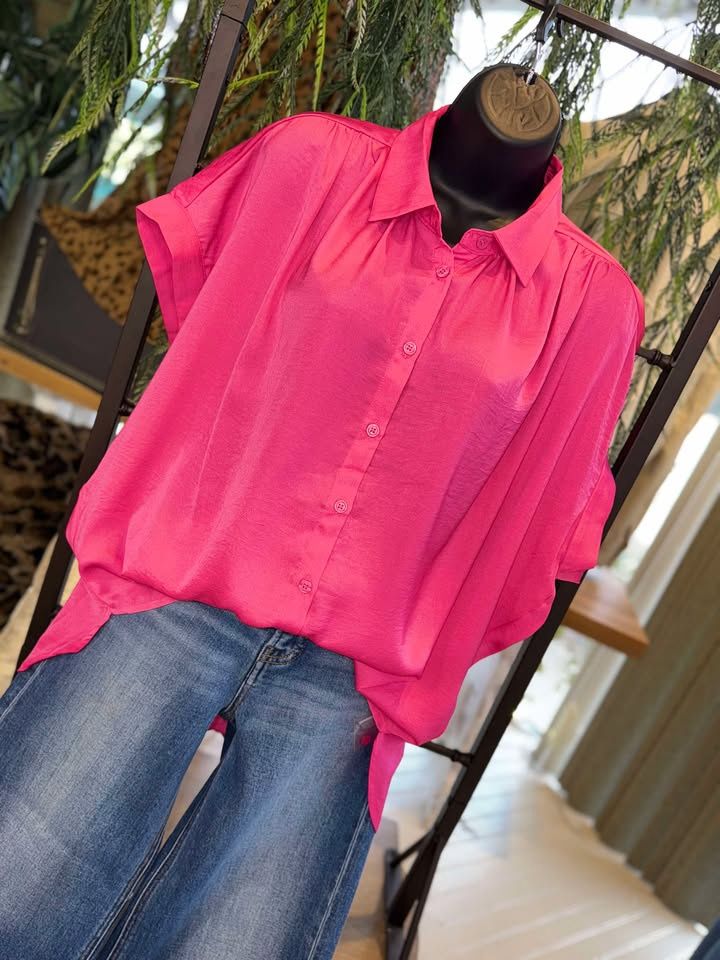 Short sleeve button up