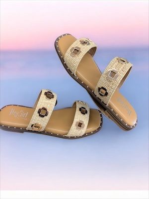 Low Tide Flat Sandal w/gold brads