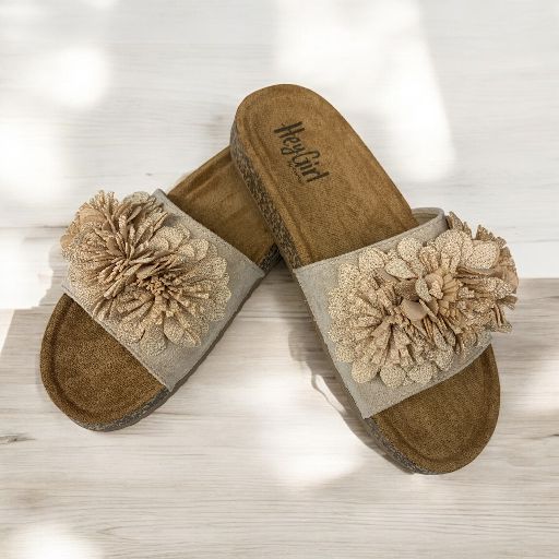 Wild Child Natural Sandal w/Flower