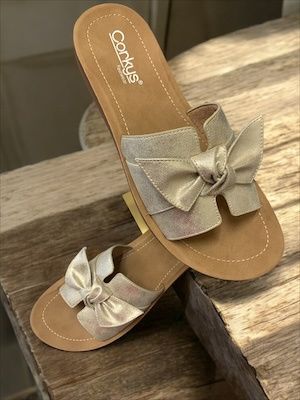 Rock the Bowt Sandal