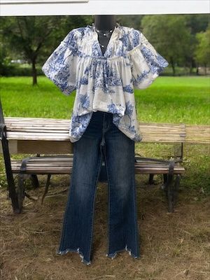 Blue/White Floral Button Down Top
