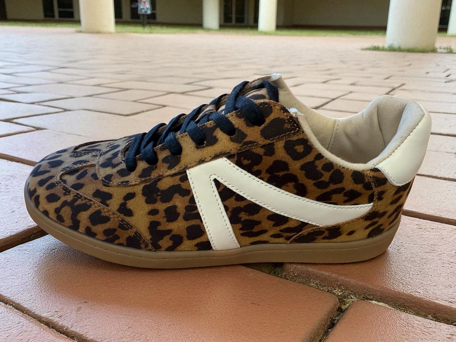 Galton Leopard Athletic Tennis Shoe