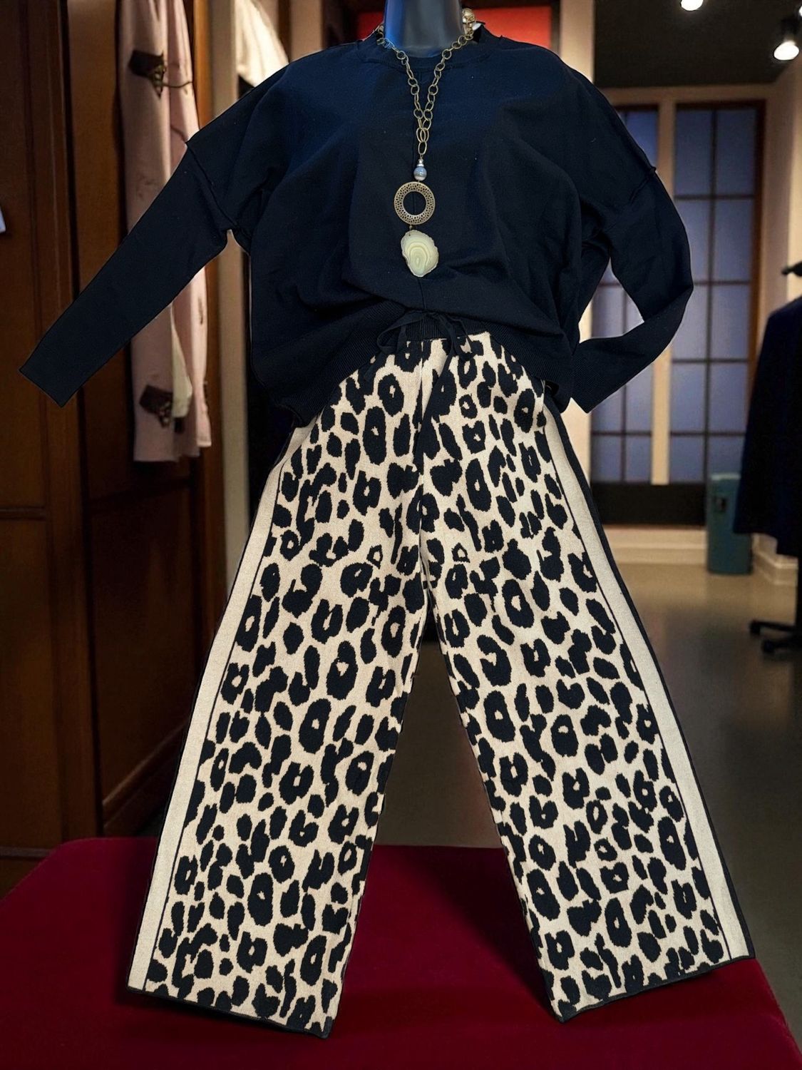 Soft Leopard Pants W/Stripe On Side