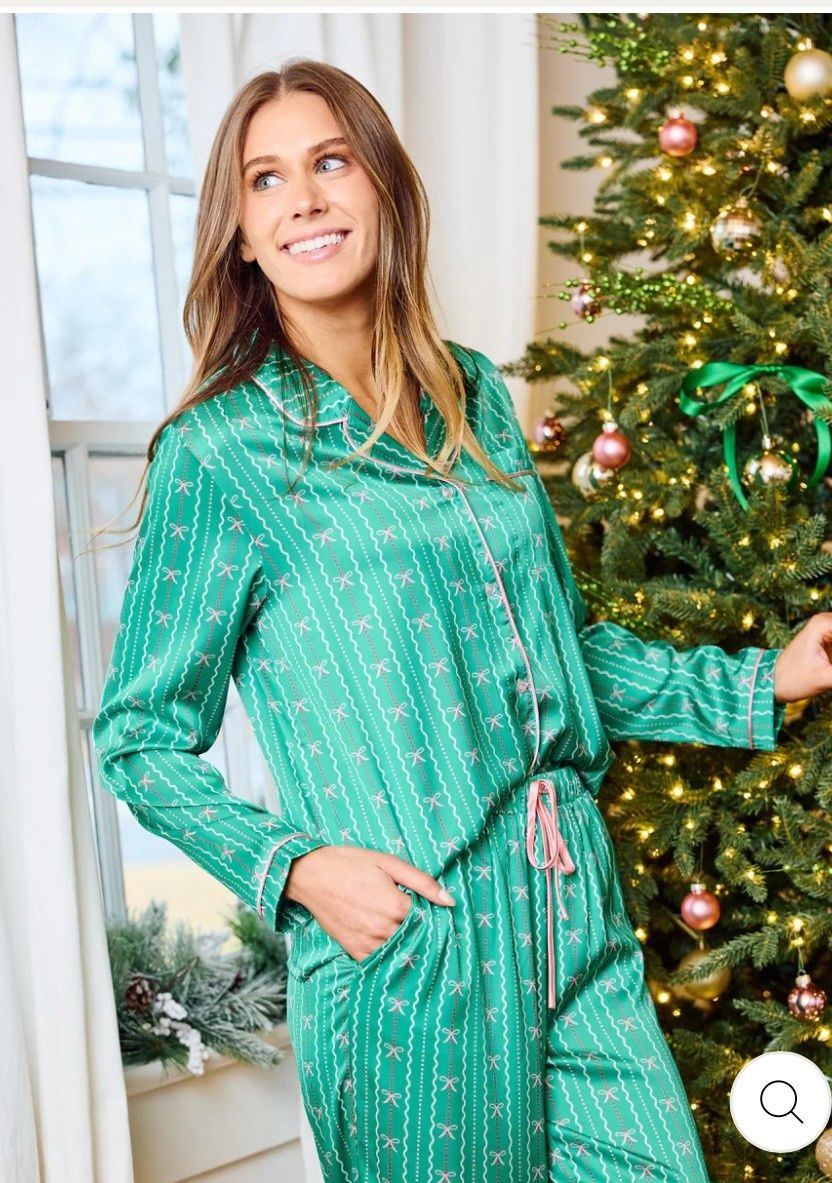 Charlotte In A Bow Pajamas