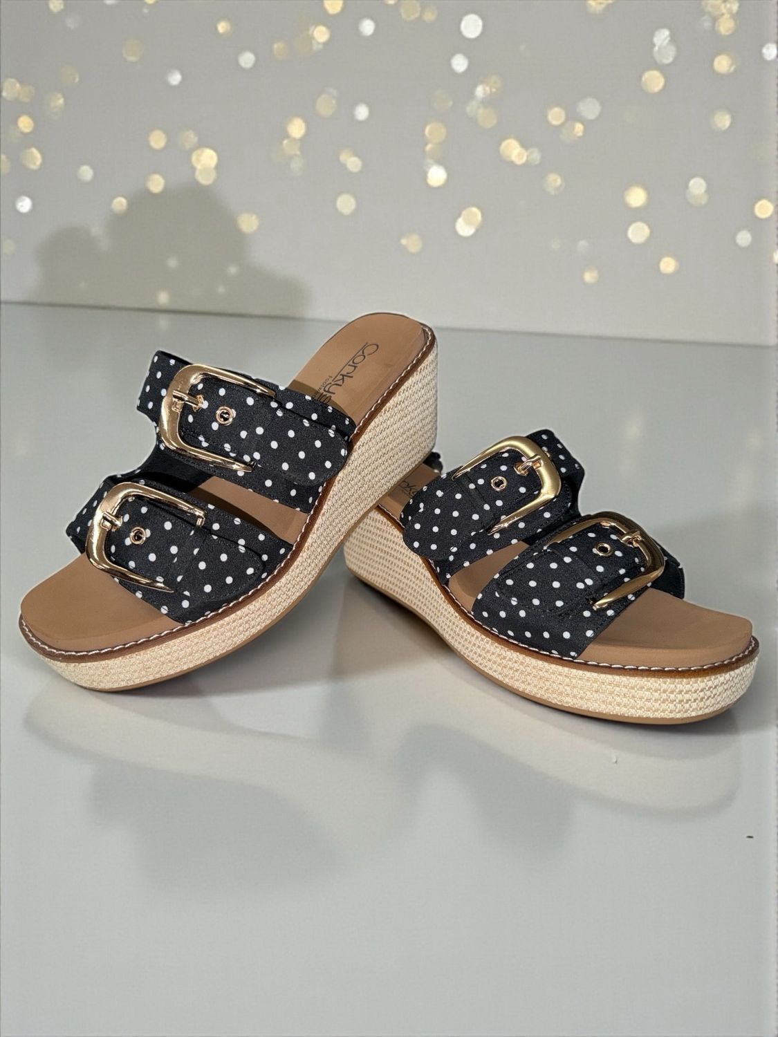 Black &amp; White Polka Dot Wedge