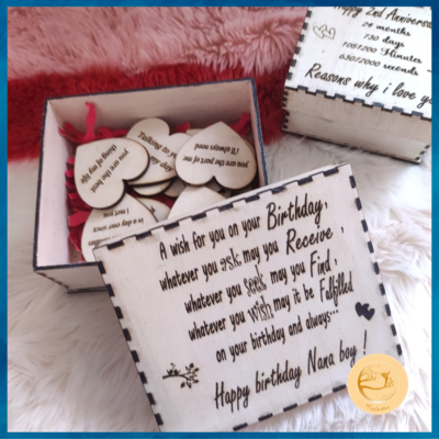 Wooden box with 10 reasons why personalized hearts - Birthday / Anniversary / Wedding gifts