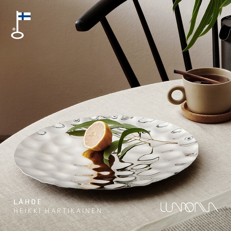 Lumoava Lähde tarjoiluvati iso