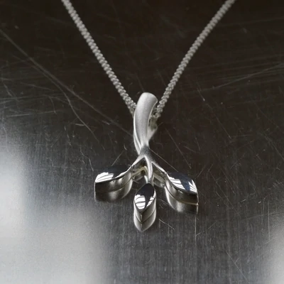 Sassi Design, Kevät riipus