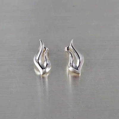 Sassi Design, Tuli korvakorut