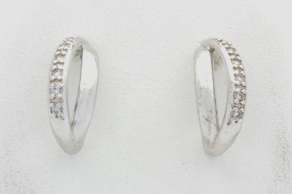 C.Granit timanttikorvakorut