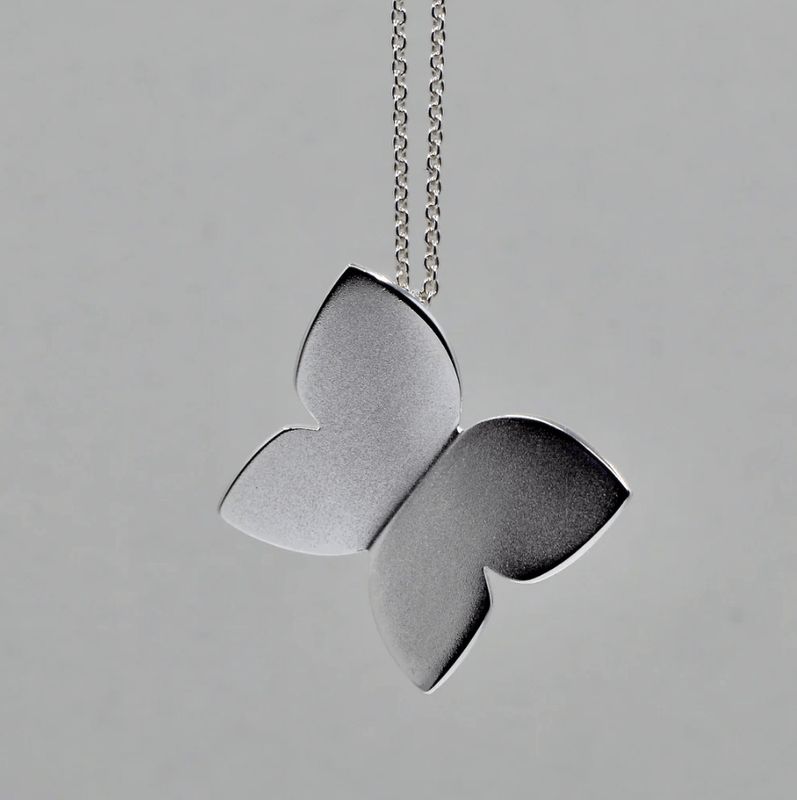 Sassi Design, Heijastuksia perhosriipus