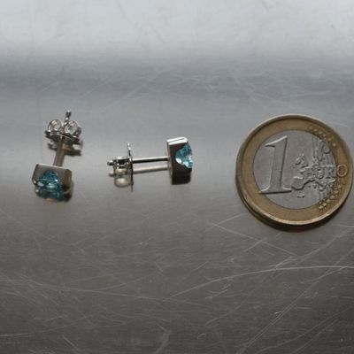 Sassi Design, Onnenlähde korvakorut