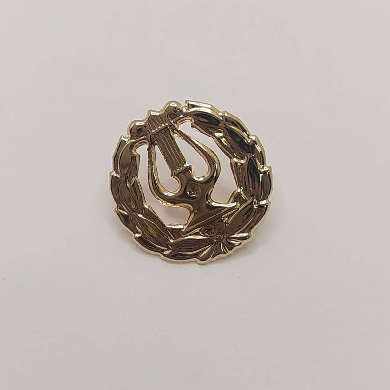 Kultainen lakkilyyra