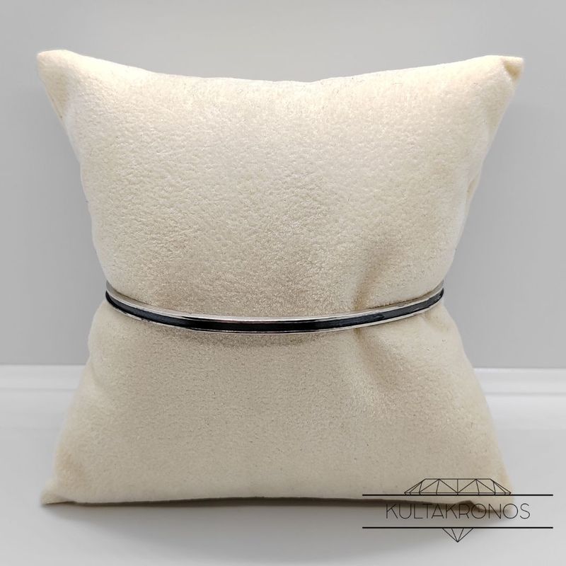 Hopeinen rannerengas - 1964