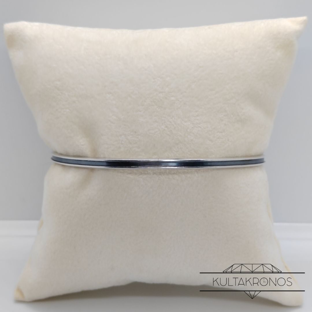 Hopeinen rannerengas - 1964