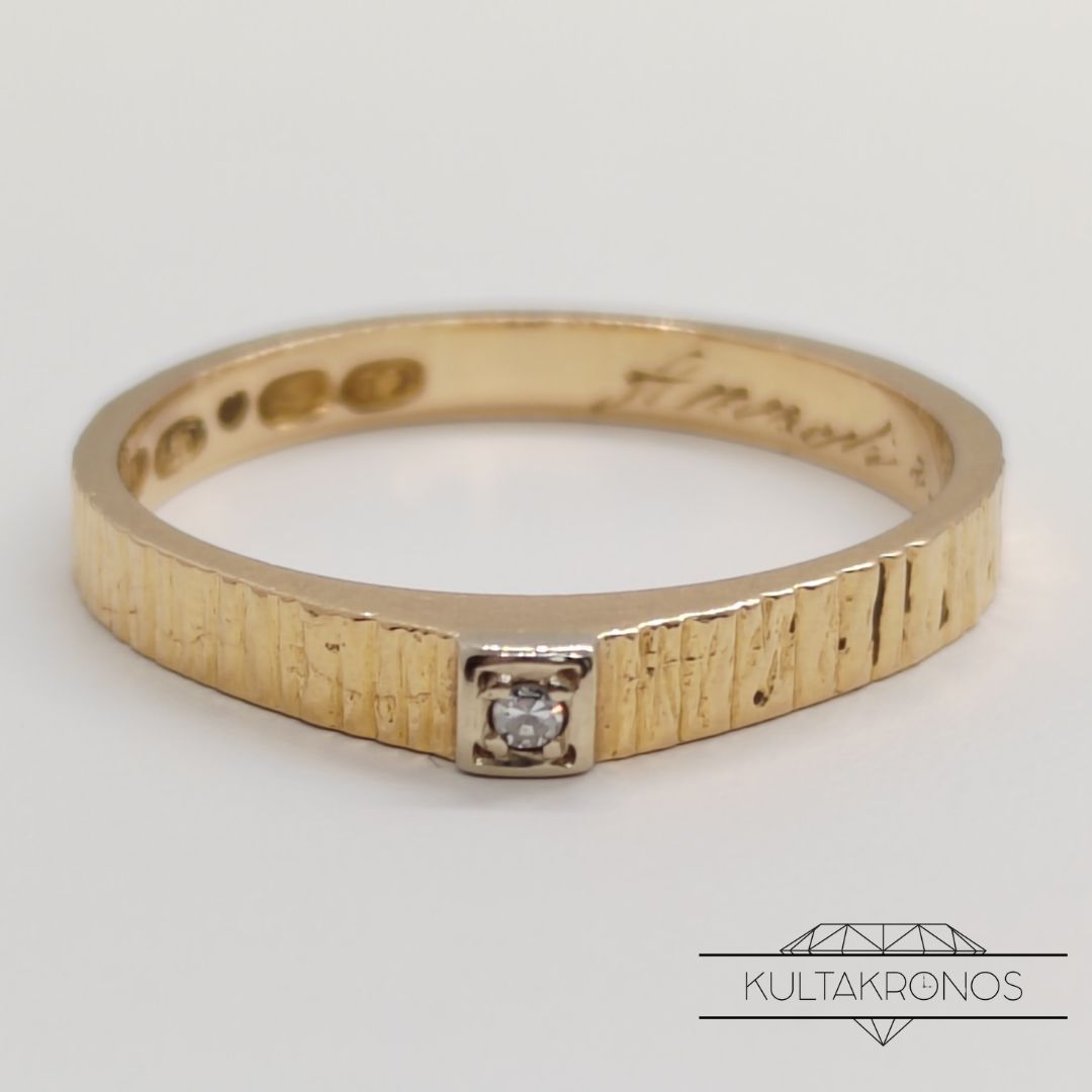 Kultainen sormus timantilla - 1972 Kultainen sormus timantilla - 1972