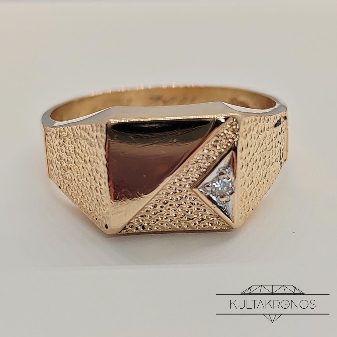 Kultainen kantasormus timantilla - 2000 Kultainen kantasormus timantilla - 2000