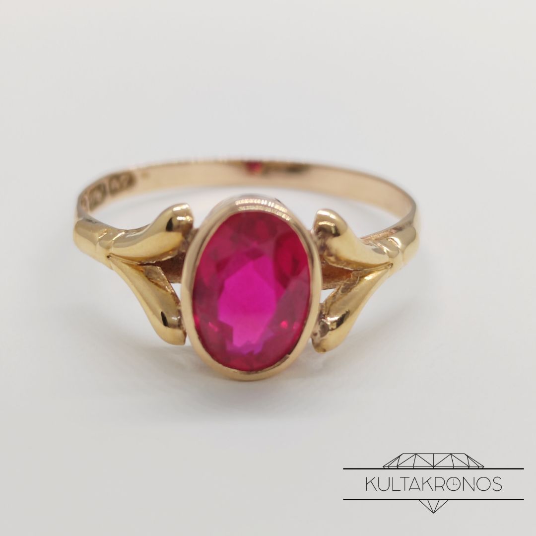 Kultainen rubiinisormus - 1954 Kultainen rubiinisormus - 1954