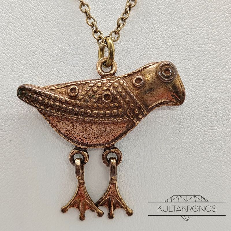 Kalevala Koru, Hattulan lintu riipus