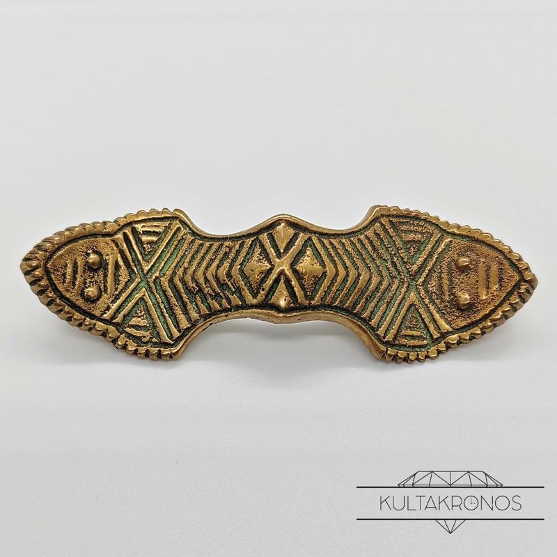 Kalevala Koru, Solki rintaneula