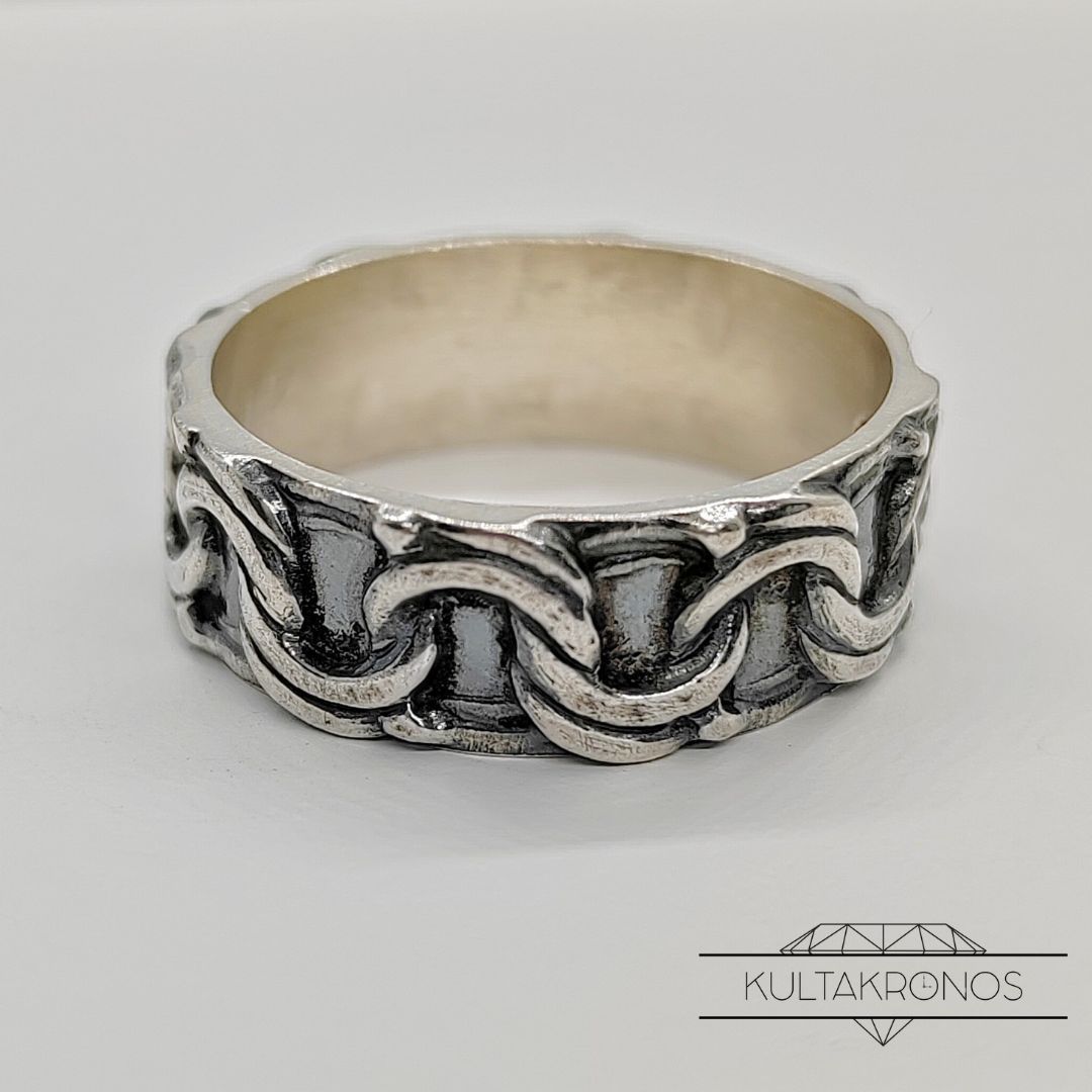 Hopeinen sormus Hopeinen sormus