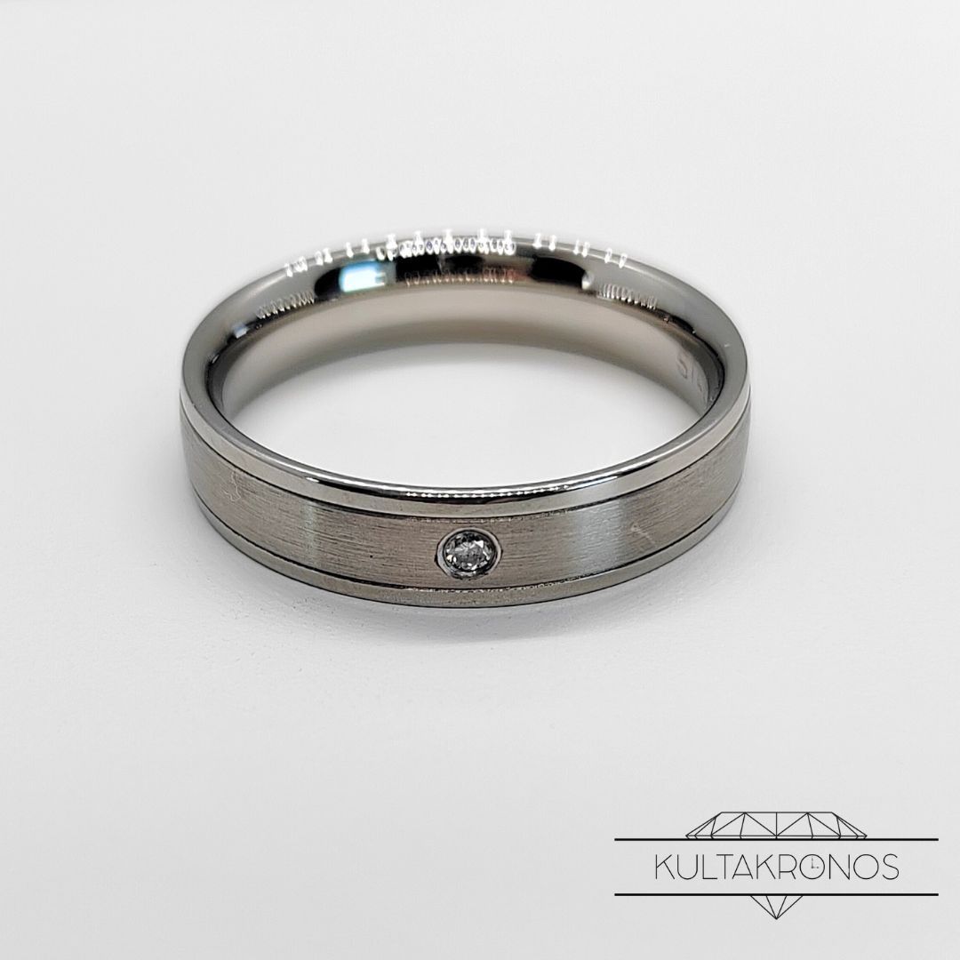 Teräs timanttisormus Teräs timanttisormus