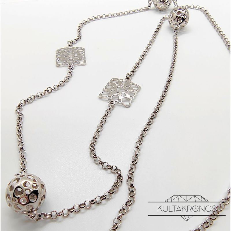 Liisa Vitali, Pitsi ja Leppäkerttu -kaulakoru