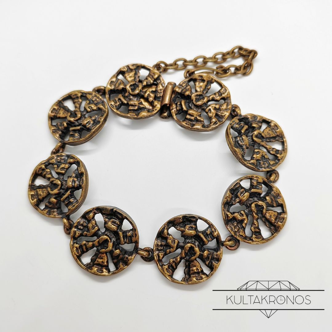 Pentti Sarpaneva, Auringonkehrä-rannekoru