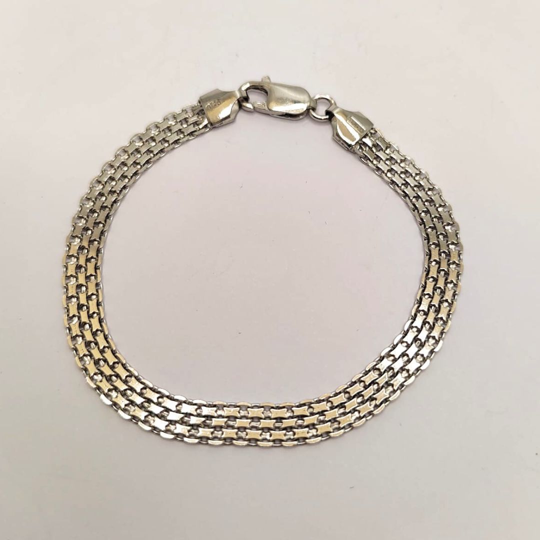 Hopeinen rannekoru Hopeinen rannekoru