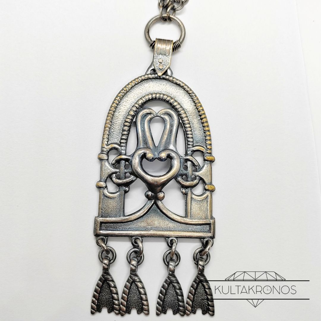 Kalevala Koru, Kalannin Kalmumäen riipus